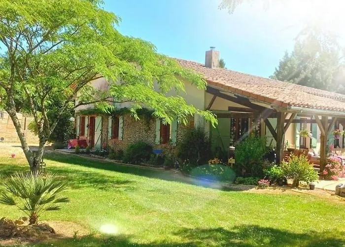 Maison Avec Piscine Proche Des Thermes 度假居 *